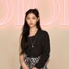 Haerin giao lưu với các sao quốc tế tại show Dior Pre-Fall 2024