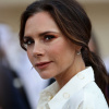 Bí quyết dưỡng nhan, tút dáng ở tuổi 50 của "nữ hoàng WAG" Victoria Beckham