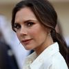 Bí quyết dưỡng nhan, tút dáng ở tuổi 50 của "nữ hoàng WAG" Victoria Beckham