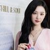 Fan hâm mộ dự đoán Kim Ji Won có thể bắt tay Bulgari, Celine