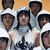 LISA TRỞ LẠI VỚI MV “ROCKSTAR”, KHẲNG ĐỊNH VỊ THẾ NGÔI SAO TOÀN CẦU QUA TRANG PHỤC MÃN NHÃN