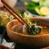 Ai đến Hà Nội cũng nhớ mãi 1 món ăn ấm nóng, dai giòn, ngọt thanh: Không chỉ thơm ngon mà còn giàu dinh dưỡng