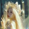 Chi Pu gây sốt với tạo hình ''nàng tiên'', khoe visual rạng rỡ và vóc dáng gợi cảm trong loạt thiết kế váy cưới mới của Chung Thanh Phong