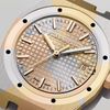 Audemars Piguet giới thiệu chất liệu hợp kim vàng mang họa tiết camo hoàn toàn mới