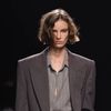 Bottega Veneta Xuân/Hè 2025: Loạt sao đổ bộ, ‘nàng thơ’ Thư Kỳ nổi bật với phong thái ‘xa xỉ thầm lặng’
