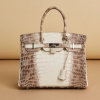 Sự thật về túi Hermès da cá sấu 'bạch tạng'