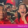 Hoàng Bách, Thùy Tiên cổ vũ tuyển Việt Nam