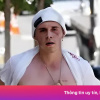 Phản ứng của Brooklyn Beckham khi được hỏi về mẹ