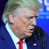 Tổng thống Trump quảng cáo đồng hồ Trung Quốc