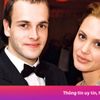 Angelina Jolie thân thiết với chồng cũ sau 26 năm