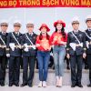 Hoa hậu Hoàng Thanh Nga hào hứng tham gia tiếp sức lực lượng luyện tập diễu binh, diễu hành