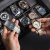 Giới nhà giàu Mỹ săn lùng Rolex để tích sản