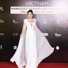 Phong cách thời trang dạ hội quyến rũ của Hoa hậu Hoàng Thanh Nga