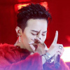 G-Dragon nói về tin đồn hẹn hò Sana