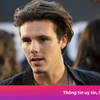 Cruz Beckham chống lại vợ chồng Brooklyn