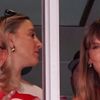 Hành động khó hiểu của mẹ Travis Kelce với Taylor Swift