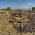 địa điểm có cầu thang giống Squid Game Chand Baori