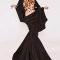 váy đen Schiaparelli Couture thu đông 2021