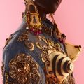 Schiaparelli Couture thu đông 2021 trang sức