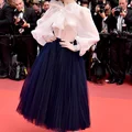 Elle Fanning diện váy may đo của thương hiệu Dior lấy cảm hứng từ BST New Look 1947 tại Liên hoan phim Cannes 2019