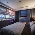 Kinh doanh từ cấp 2, chàng trai sở hữu duplex 20,6 tỷ ở tuổi 26, style sang chảnh đúng kiểu người có tiền - Ảnh 19.