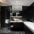 Kinh doanh từ cấp 2, chàng trai sở hữu duplex 20,6 tỷ ở tuổi 26, style sang chảnh đúng kiểu người có tiền - Ảnh 22.