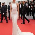 Những trang phục đẹp nhất trên thảm đỏ Cannes 2021-11