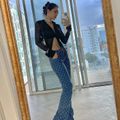 Trend mặc áo cài một cúc của các sao nữ-12