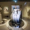 Triển lãm “Iris van Herpen: Sculpting the Senses” ở bảo tàng Pháp