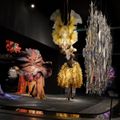 Triển lãm “Iris van Herpen: Sculpting the Senses” ở bảo tàng Pháp