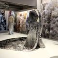 Triển lãm “Iris van Herpen: Sculpting the Senses” ở bảo tàng Pháp