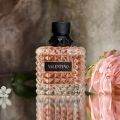 Top-10-chai-nuoc-hoa-Valentino-duoc-ua-chuong-nhat-9.webp