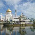 Sultan Omar Ali Saifuddin ivivu 1
