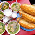 Banh-mi-xiu-mai-da-lat-ivivu