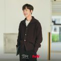 Yoon Jong Hoon vai Yang Jin Mo phim Cuộc chiến sinh tồn (The Escape of the Seven: War for Survival)