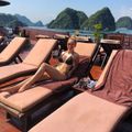 Pelican cung cấp nhiều trò chơi dưới nước sôi động cùng không gian tắm nắng cực chill. Ảnh: Instagram @beat.zoz