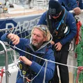 Cảnh đoàn đua thuyền buồm Clipper Race diễu hành quanh vịnh Hạ Long.