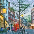 Giới siêu giàu London dùng bút máy kim cương, thuê giúp việc tốn 11 tỷ