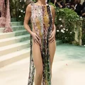 Những bộ cánh thời trang kỳ dị nhất thảm đỏ Met Gala 2024