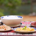 Trường Giang, Ngô Kiến Huy tròn mắt trước bữa ăn của 2 Ngày 1 Đêm