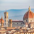 Vợ chồng Tăng Thanh Hà hẹn hò ở nhà hàng tại Italy
