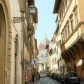 Vợ chồng Tăng Thanh Hà hẹn hò ở nhà hàng tại Italy
