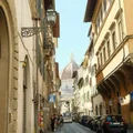 Vợ chồng Tăng Thanh Hà hẹn hò ở nhà hàng tại Italy