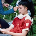 Đi giữa trời rực rỡ