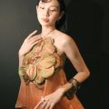 Lan Khuê mặc mốt hở nội y