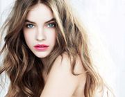 Đây là lí do tại sao để tóc khô tự nhiên sau khi gội đầu không phải là một ý kiến hay