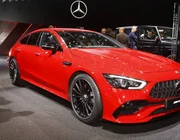 Mercedes-AMG GT 43 ra mắt tại Paris Motor Show 2018, so kè Porsche Panamera