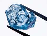 Nguồn gốc bí ẩn của những viên kim cương xanh hiếm và giá trị nhất