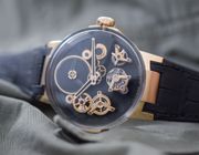 Đồng hồ Tourbillon 'nổi' giá gần 100.000 USD