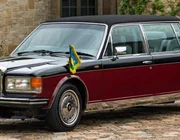 Ngắm xe Rolls-Royce độc nhất được "thửa riêng" cho Hoàng gia Anh